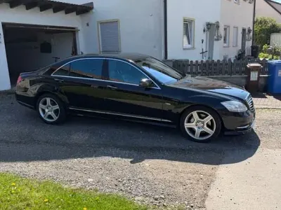 Gebraucht Mercedes S500 435 PS (319 kW) 2012 Schwarz Limousine