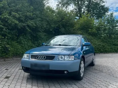 Gebraucht Audi A3 102 PS (75 kW) 2003 Blau Kleinwagen