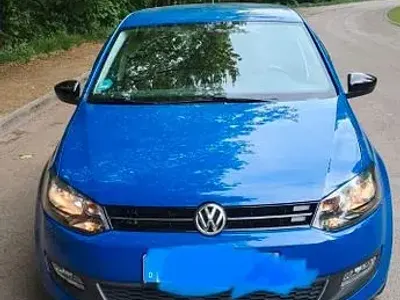 Gebraucht VW Polo 105 PS (77 kW) 2011 Blau Kleinwagen