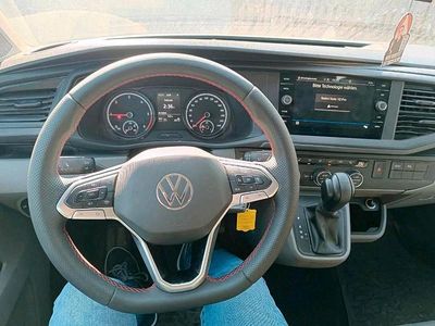 Gebraucht VW Caravelle 150 PS (110 kW) 2022 Schwarz Van / Kleinbus