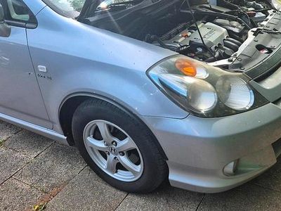 Używany Honda Stream 156 KM (114 kW) 2005 Srebrny Minivan