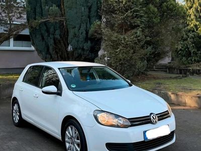 Gebraucht VW Golf VI 120 PS (88 kW) 2010 Weiß Kleinwagen
