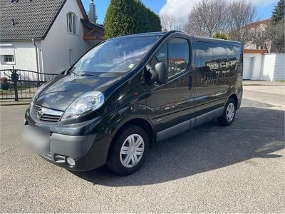 Gebraucht Opel Vivaro 114 PS (83 kW) 2010 Schwarz Van / Kleinbus