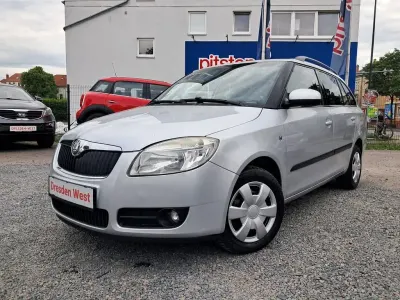 Używany Skoda Fabia Ambiente 69 KM (50 kW) 2009 Srebrny Kombi