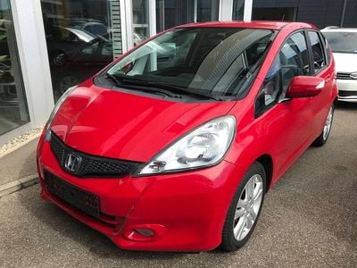 Gebraucht Honda Jazz Comfort Plus 99 PS (72 kW) 2015 Rot Kleinwagen