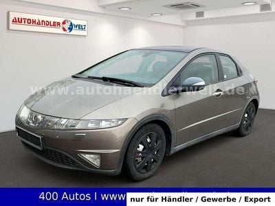 Begagnad Honda Civic Executive 140 HK (102 kW) 2007 Grå Sedan