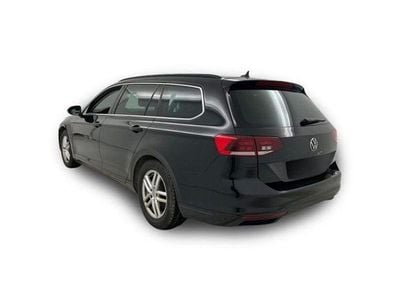 Gebraucht VW Passat R-line 122 PS (89 kW) 2022 Deep black perleffekt Kombi