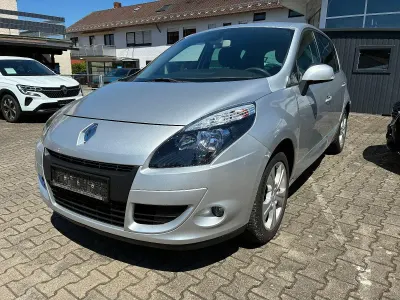 Gebraucht Renault Scenic E-Tech Dynamique 110 PS (80 kW) 2011 Silber Van / Kleinbus