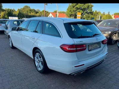 Gebraucht Mercedes 250 212 PS (155 kW) 2018 Weiß Kombi