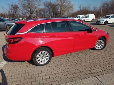 Gebraucht Opel Astra Innovation 160 PS (117 kW) 2016 Rot Kombi