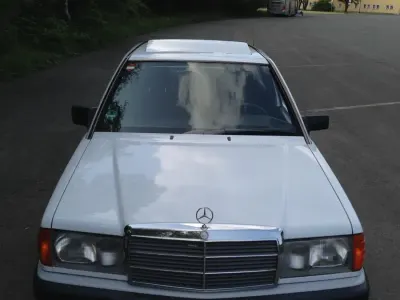 Gebraucht Mercedes 190 118 PS (86 kW) 1991 Weiß Limousine