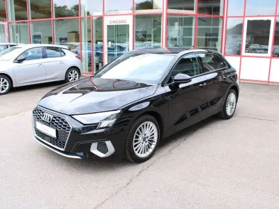 Gebraucht Audi A3 Advanced 150 PS (110 kW) 2022 Schwarz Limousine