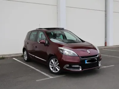 Gebraucht Renault Scénic III 130 PS (95 kW) 2012 Rot Van / Kleinbus