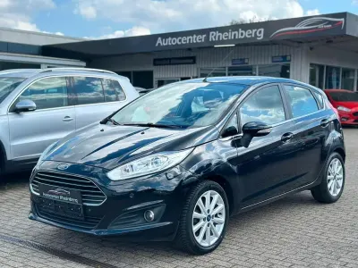 Gebraucht Ford Fiesta Titanium 125 PS (91 kW) 2016 Schwarz Kleinwagen