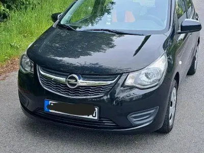 Używany Opel Karl 75 KM (55 kW) 2016 Czarny Hatchback