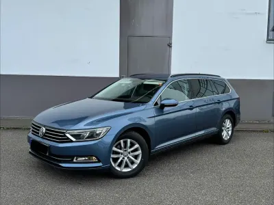 Gebraucht VW Passat Comfortline 150 PS (110 kW) 2015 Blau Kombi