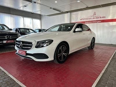 Gebraucht Mercedes E220 194 PS (142 kW) 2020 Diamantweiss  metalliclack Limousine