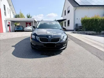 Gebraucht Skoda Octavia Ambition 150 PS (110 kW) 2019 Schwarz Kombi