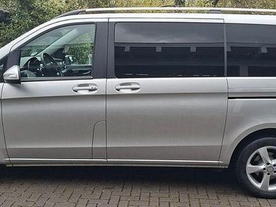 Gebraucht Mercedes V250 Edition 190 PS (139 kW) 2015 Silber Van / Kleinbus