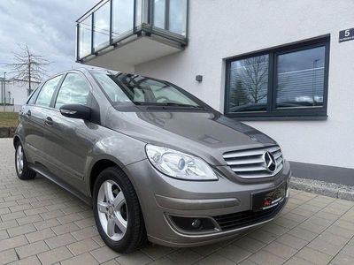 Gebraucht Mercedes B200 136 PS (100 kW) 2008 Grau Van / Kleinbus