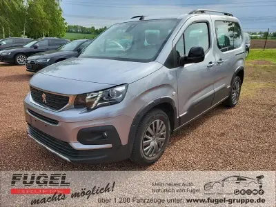 Gebraucht Peugeot Rifter Allure 110 PS (80 kW) 2022 Grau artense Van / Kleinbus