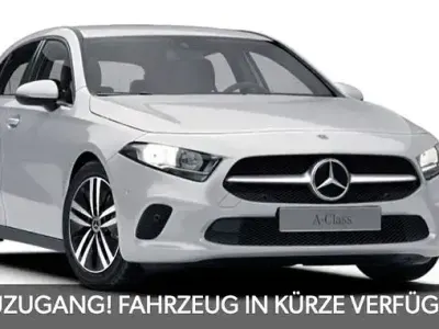 Gebraucht Mercedes A180 116 PS (85 kW) 2020 Silber Limousine