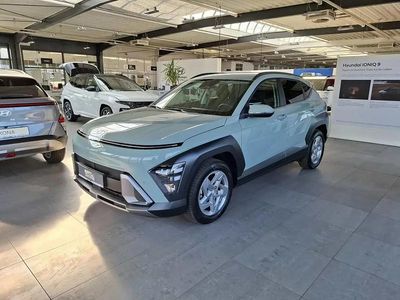 Gebraucht Hyundai Kona Trend 138 PS (101 kW) 2025 Mirage green SUV