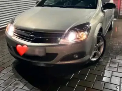 Gebraucht Opel Astra GTC 125 PS (91 kW) 2006 Silber Coupé