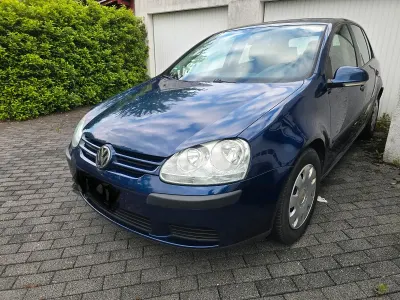 Gebraucht VW Golf V 105 PS (77 kW) 2005 Blau Kleinwagen