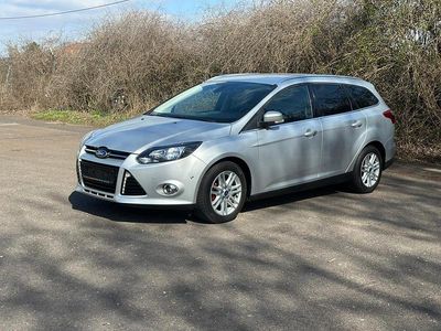 Gebraucht Ford Focus Titanium 116 PS (85 kW) 2014 Grau Kombi