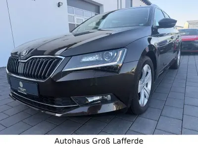 Gebraucht Skoda Superb 150 PS (110 kW) 2017 Braun Kombi