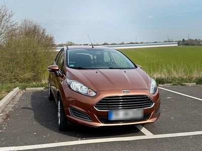 Gebraucht Ford Fiesta 82 PS (60 kW) 2013 Braun Kleinwagen
