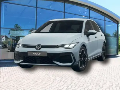 Gebraucht VW Golf VIII R-line 150 PS (110 kW) 2025 Crystal ice blue metallic Limousine
