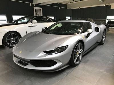 Gebraucht Ferrari 296 829 PS (609 kW) 2024 Silber