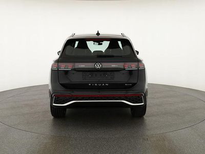 Grenadill schwarz metallic Neu 2025 VW Tiguan R-line SUV | 48.995 € (Superpreis)