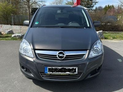 Gebraucht Opel Zafira Family 140 PS (102 kW) 2014 Grau Van / Kleinbus