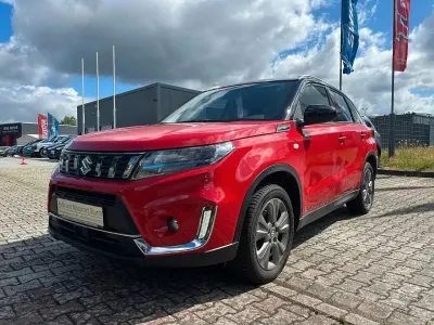 Gebraucht Suzuki Vitara Comfort 129 PS (94 kW) 2023 Bright/cosmic black pearl met. SUV