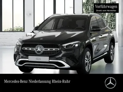 Gebraucht Mercedes GLA200 Progressive 163 PS (119 kW) 2026 Schwarz SUV
