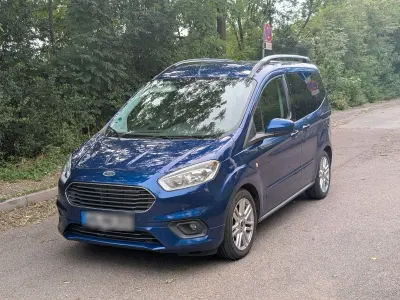 Gebraucht Ford Tourneo Courier Titanium 101 PS (74 kW) 2019 Blau Van / Kleinbus