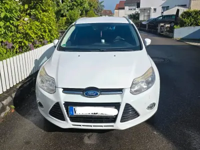 Gebraucht Ford Focus 163 PS (119 kW) 2012 Weiß Kombi