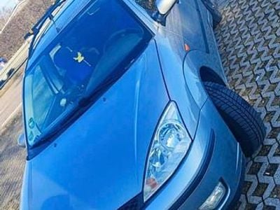 Gebraucht Ford Focus 101 PS (74 kW) 2002 Silber Kombi