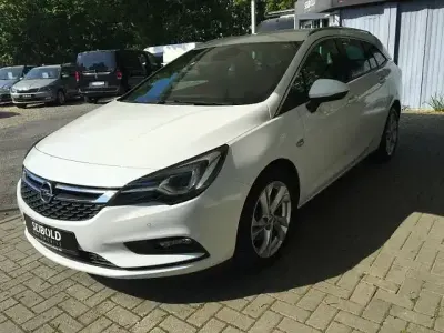 Używany Opel Astra Dynamic 136 KM (100 kW) 2019 Biały Kombi