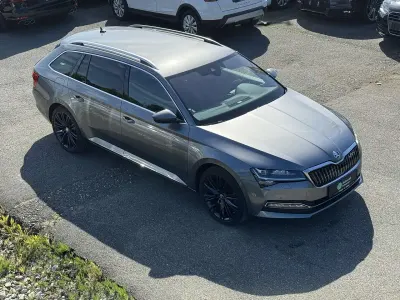 Gebraucht Skoda Superb LAURIN & KLEMENT 218 PS (160 kW) 2022 Graphitegrau metallic Kombi