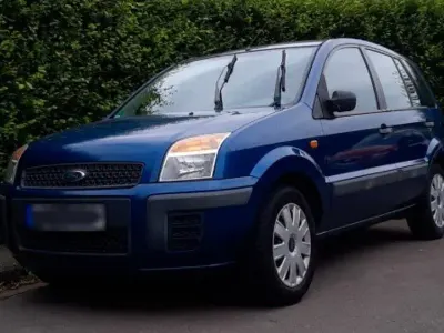Gebraucht Ford Fusion 80 PS (58 kW) 2011 Blau Kleinwagen