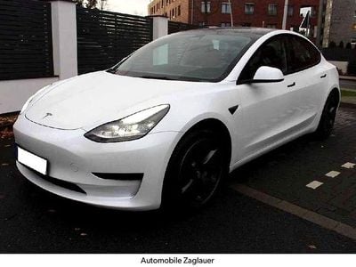 Weiß Gebraucht 2022 Tesla Model 3 RWD Limousine | 25.390 € (Fairer Preis)