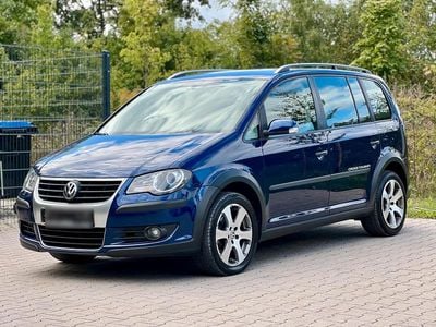 VW Touran Cross