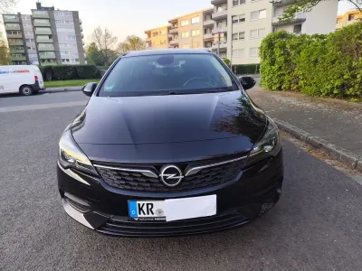 Używany Opel Astra Business Edition 122 KM (89 kW) 2020 Czarny Kombi