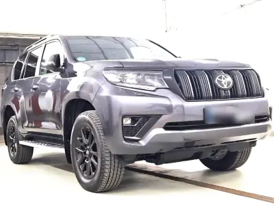 Gebraucht Toyota Land Cruiser TEC-Edition 204 PS (150 kW) 2024 Grau SUV