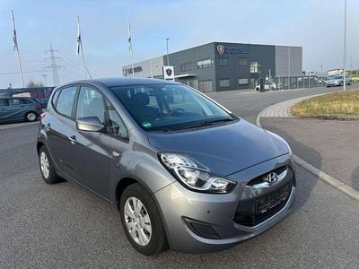 Gebraucht Hyundai ix20 90 PS (66 kW) 2012 Grau Kleinwagen