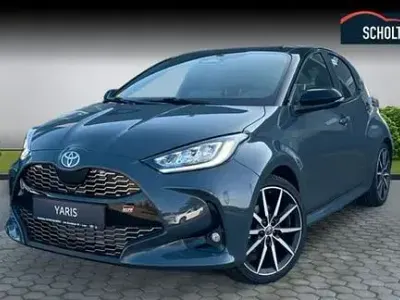 Gebraucht Toyota Yaris Sport 130 PS (95 kW) 2025 Storm grey metallic / dach schwarz Kleinwagen